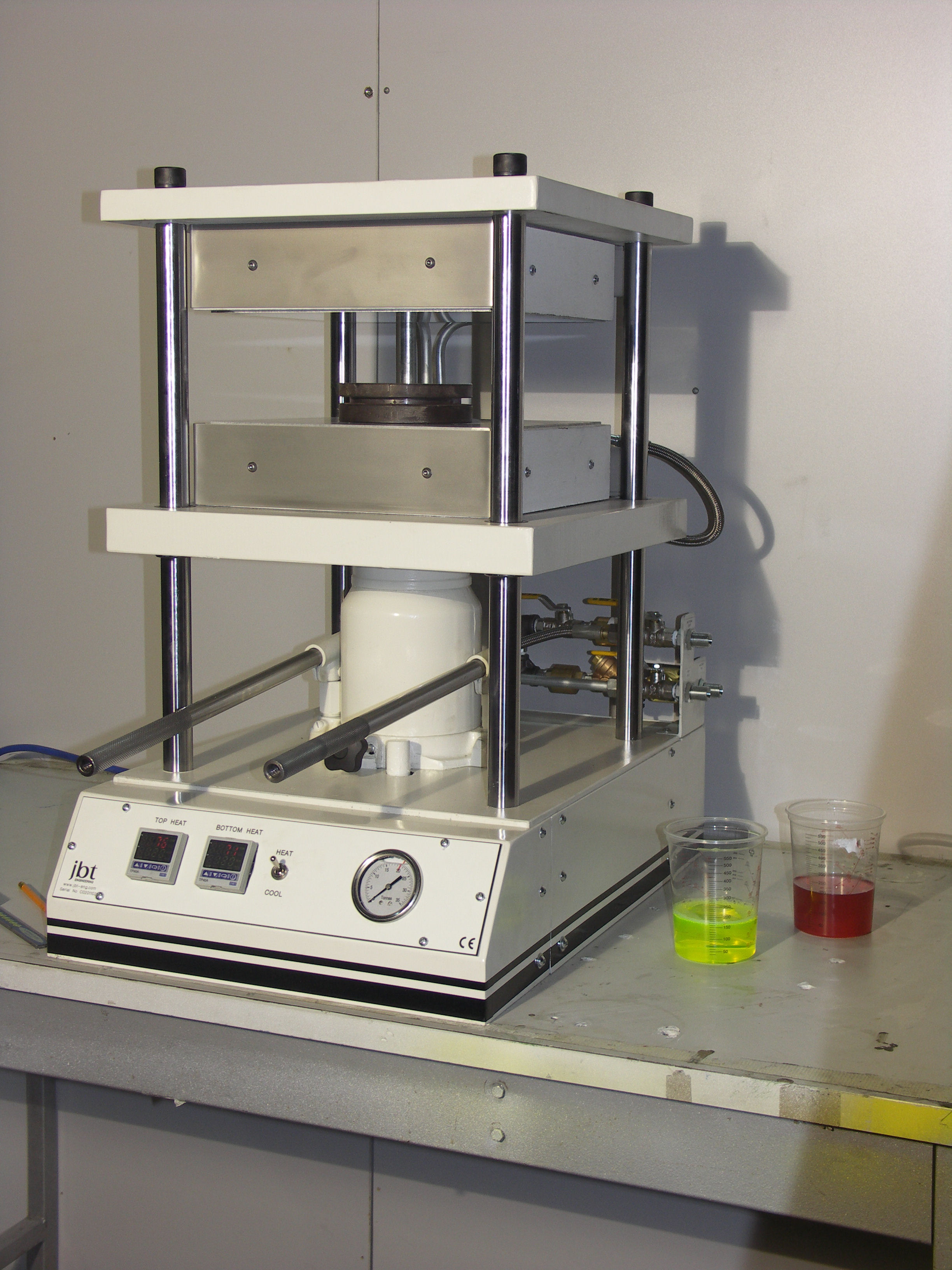 Laboratory Presses by JBT Engineering